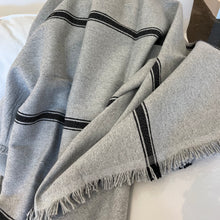 Load image into Gallery viewer, Grey Patterned Cotton Throws
