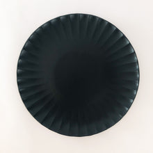 Load image into Gallery viewer, birds eye view of the black cake stand
